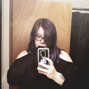 Meet your Posher, Katelyn